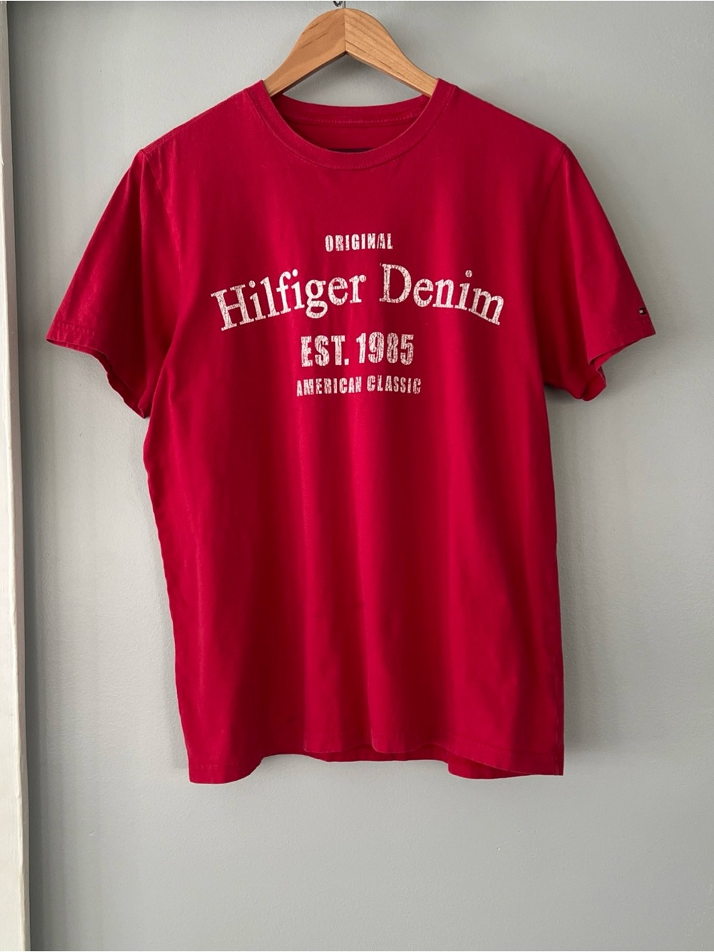 Tommy Hilfiger Denim American Classic Red T-Shirt Men's M Distressed Logo Y2K